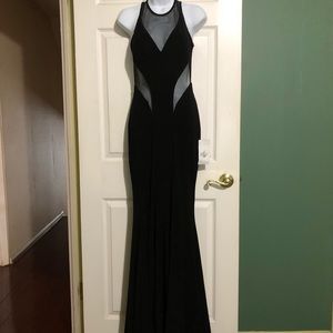 NWT size 6 Betsy and Adam black gown